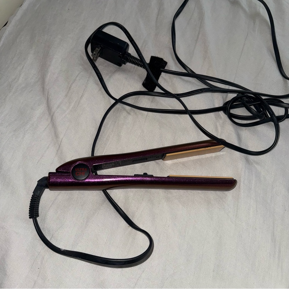 CHI Metallic Purple Flat Iron Hair Straightener - Picture 3 of 8